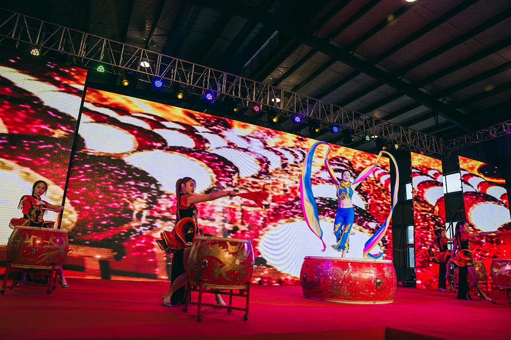 少妇出轨做爰高潮A片