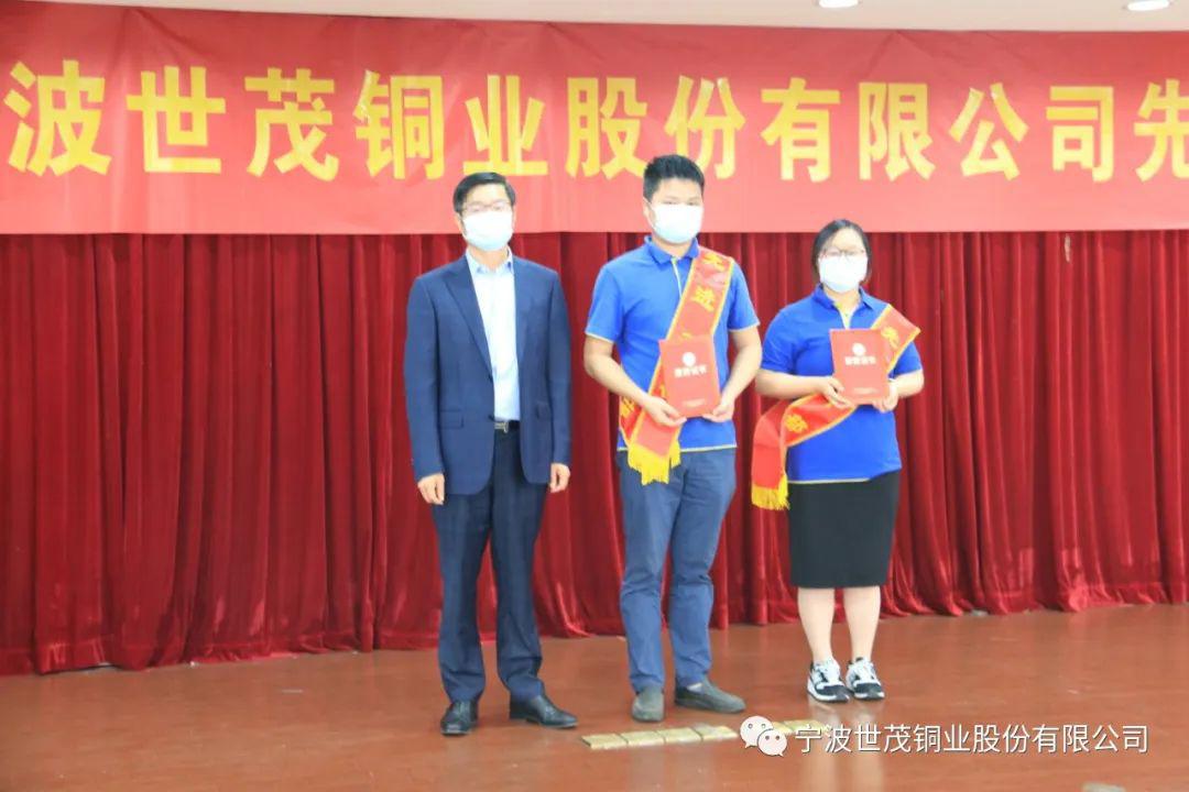 少妇出轨做爰高潮A片