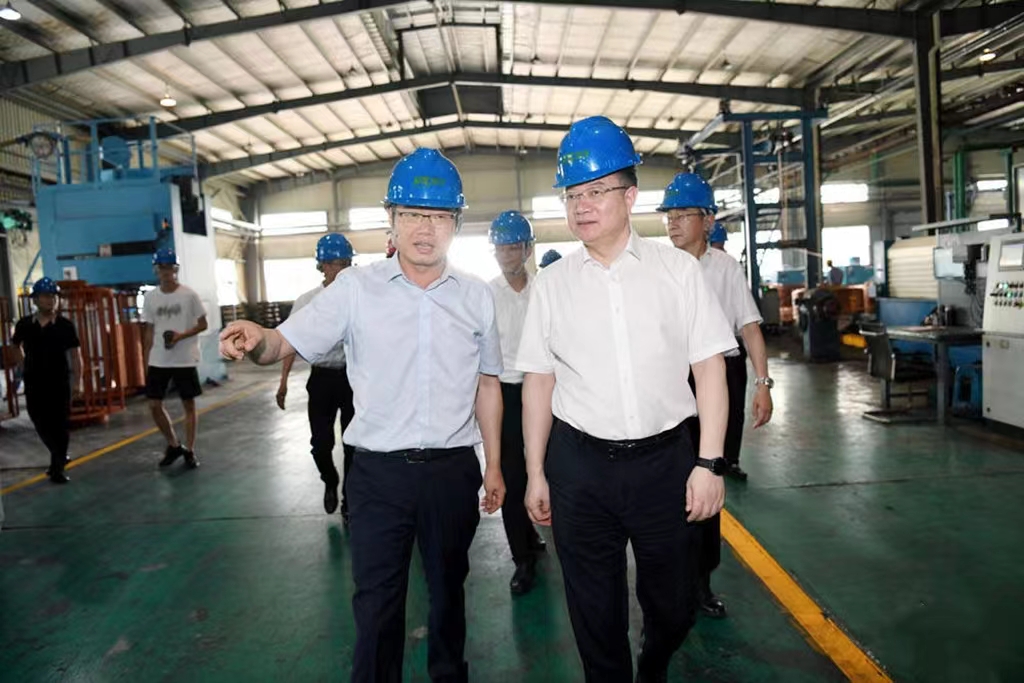 少妇出轨做爰高潮A片