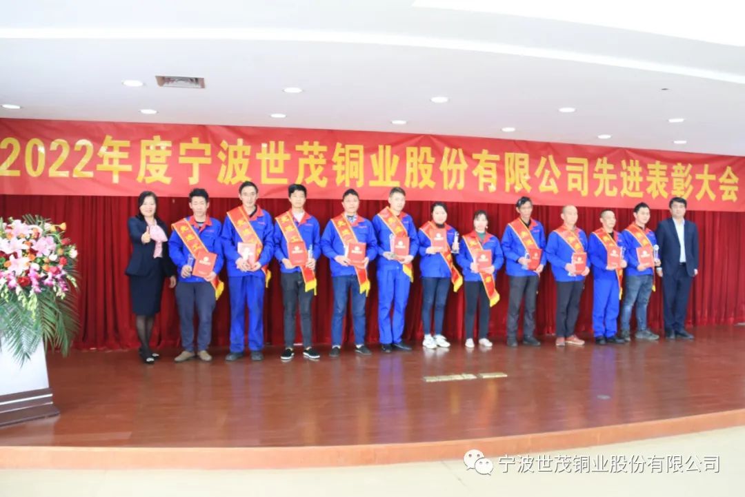 少妇出轨做爰高潮A片